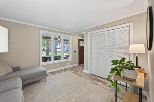 120 20th Avenue N, Hopkins, MN 55343