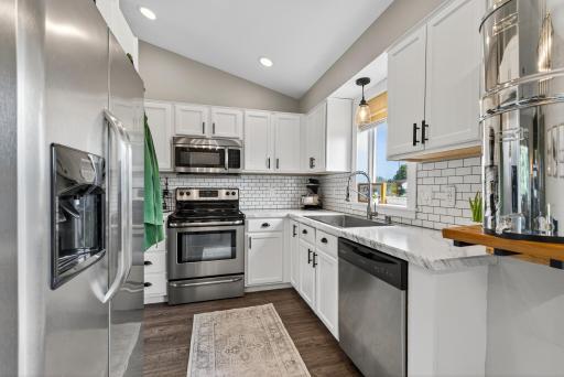 909 E Orchard Street, Belle Plaine, MN 56011