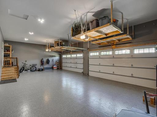 180 173rd Ln NE Ham Lake MN 55304 USA-037-030-Garage-MLS_Size.jpg