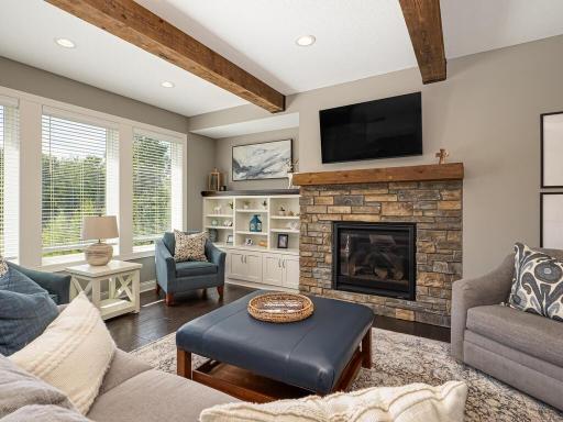 180 173rd Ln NE Ham Lake MN 55304 USA-008-010-Living Room-MLS_Size.jpg