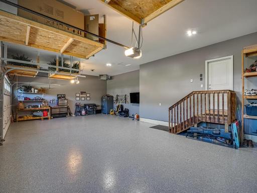 180 173rd Ln NE Ham Lake MN 55304 USA-035-023-Garage-MLS_Size.jpg