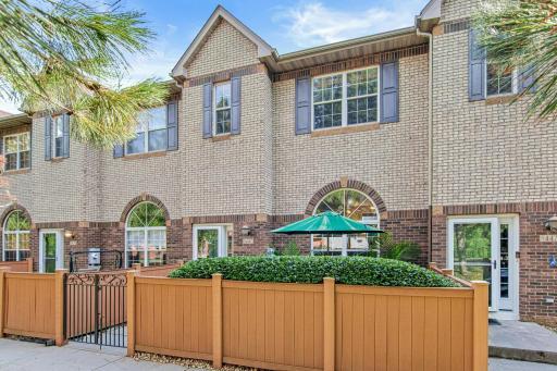 6440 Regency Lane, Eden Prairie, MN 55344