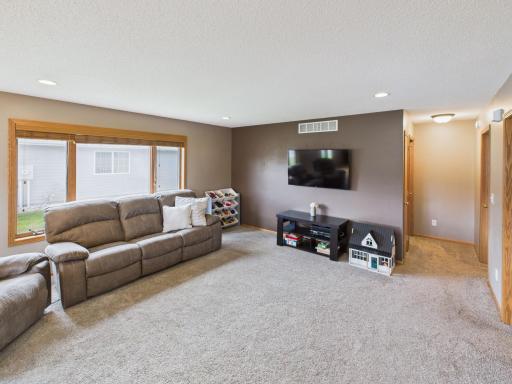 111 9th Street SE, Freeport, MN 56331