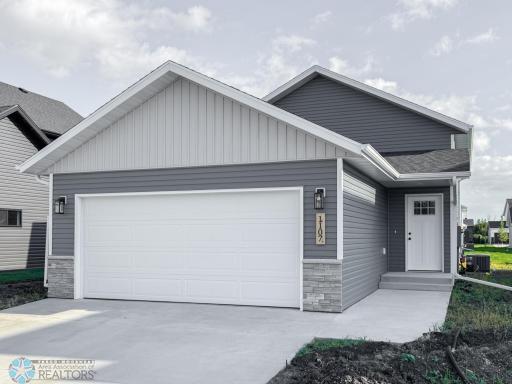 1107 60th Avenue W, West Fargo, ND 58078