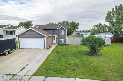 2102 2nd Avenue E, West Fargo, ND 58078