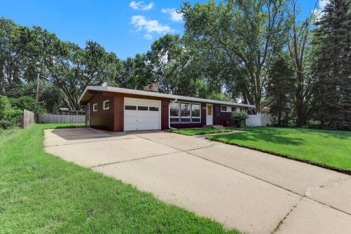 3006 Snelling Avenue N, Saint Paul, MN 55113