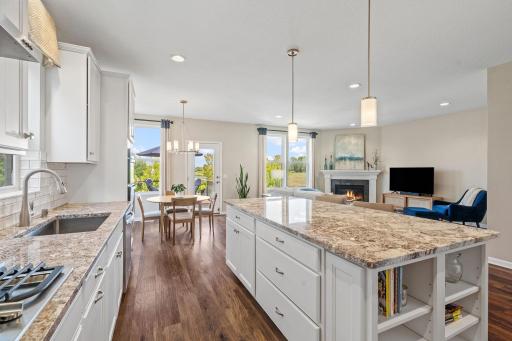 8280 Oakview Court N, Maple Grove, MN 55369