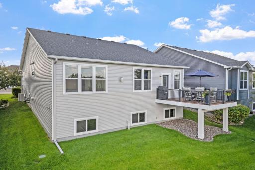 8280 Oakview Court N, Maple Grove, MN 55369