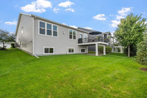 8280 Oakview Court N, Maple Grove, MN 55369