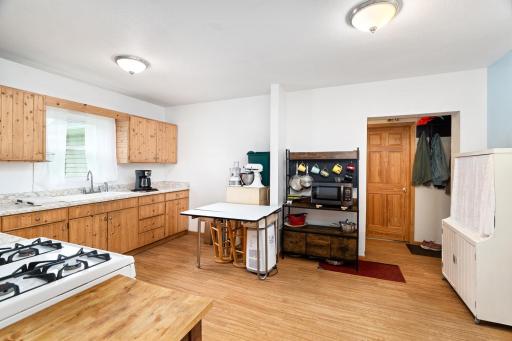 5749 Highway 53, Saginaw, MN 55779
