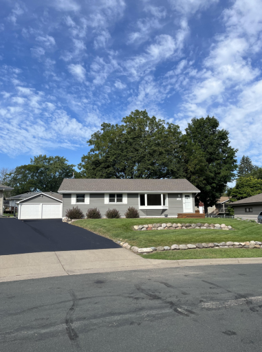 5819 Aquila Avenue N, Minneapolis, MN 55428