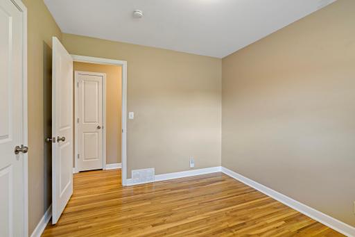 5819 Aquila Avenue N, Minneapolis, MN 55428