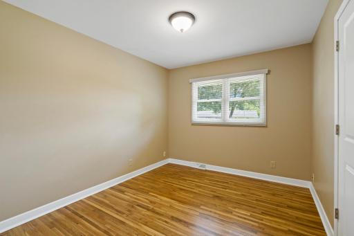 5819 Aquila Avenue N, Minneapolis, MN 55428