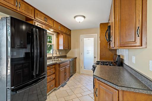 5819 Aquila Avenue N, Minneapolis, MN 55428