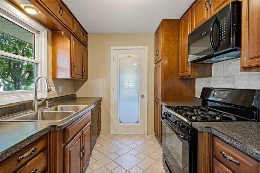 5819 Aquila Avenue N, Minneapolis, MN 55428