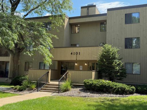 4101 Parklawn Avenue, 227, Minneapolis, MN 55435