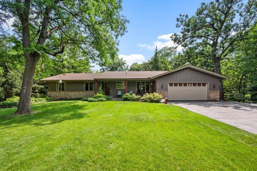 17191 Cedarcrest Drive, Eden Prairie, MN 55347