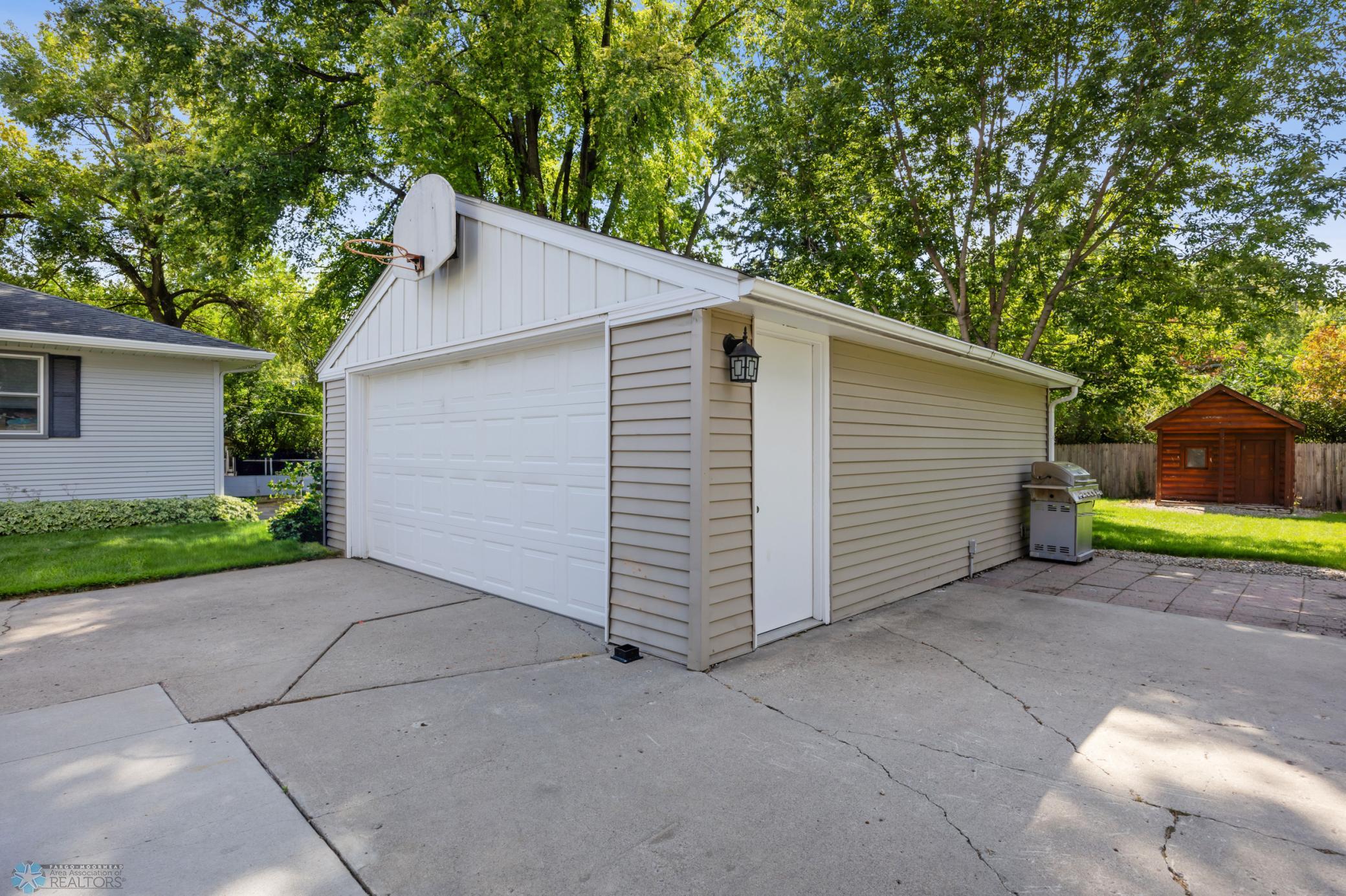 Detached 2-Stall Garage