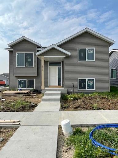 6022 Town Square Place NW, Rochester, MN 55901