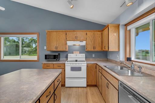 1506 Peach Drive NE, Sauk Rapids, MN 56379