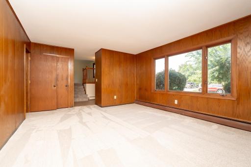1281 Pinewood Drive, Saint Paul, MN 55125