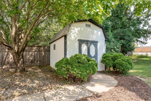 1281 Pinewood Drive, Saint Paul, MN 55125