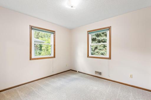 475 Centennial Drive, Saint Paul, MN 55113