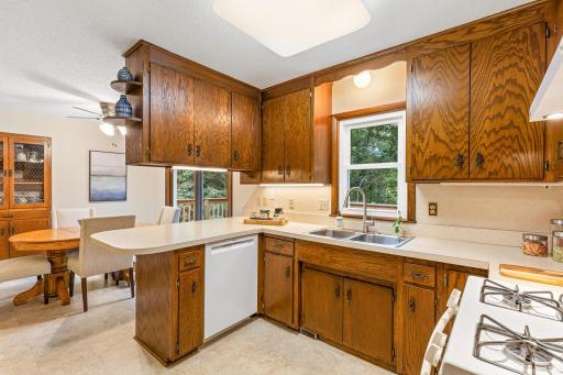 475 Centennial Drive, Saint Paul, MN 55113