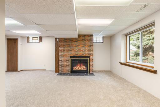 475 Centennial Drive, Saint Paul, MN 55113