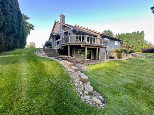 7305 164th Avenue NE, New London, MN 56273