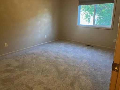 417 SE 12th Street SE, Waseca, MN 56093