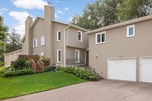7321 Woodstock Curve, Minneapolis, MN 55438