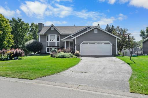 17408 Ixonia Path, Lakeville, MN 55044