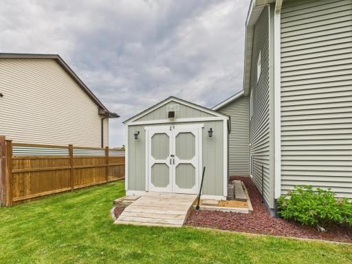 1214 Olivia Street SE, New Prague, MN 56071
