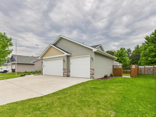 1214 Olivia Street SE, New Prague, MN 56071