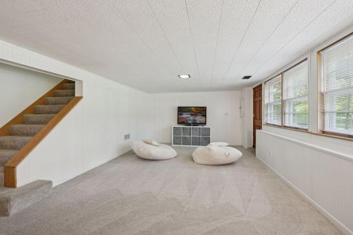 6609 Naomi Drive, Minneapolis, MN 55439