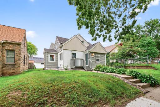 1607 Washburn Avenue N, Minneapolis, MN 55411