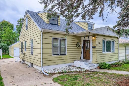 2102 Sherwood Avenue, Saint Paul, MN 55119