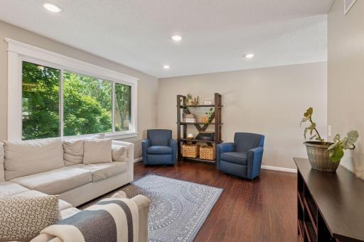1025 105th Avenue NW, Minneapolis, MN 55433