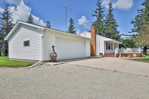 16818 280th Avenue, New Richland, MN 56072