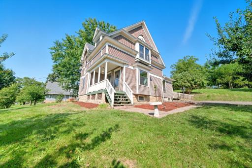 198 E Main Street, Ellsworth, WI 54011