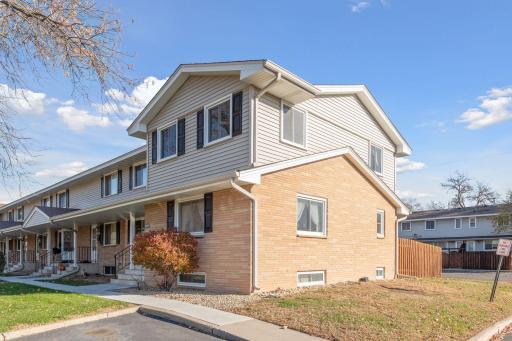 Photo for 9039 18th Avenue S, Minneapolis, MN 55425 - listing #6776035 9039 18th Avenue South - Spacecrafting - 0003.jpg