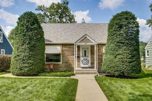 859 21st Avenue SE, Minneapolis, MN 55414