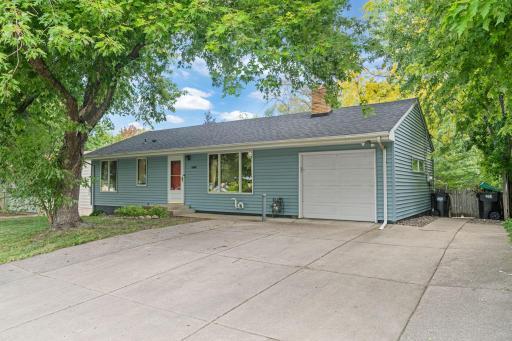 4640 Winnetka Avenue N, Minneapolis, MN 55428