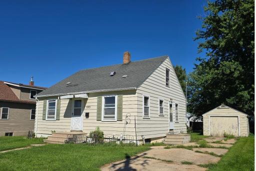 1013 4th Avenue SW, Pipestone, MN 56164