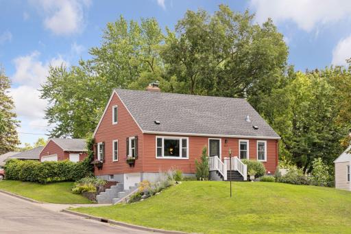 2622 Parkview Boulevard, Minneapolis, MN 55422