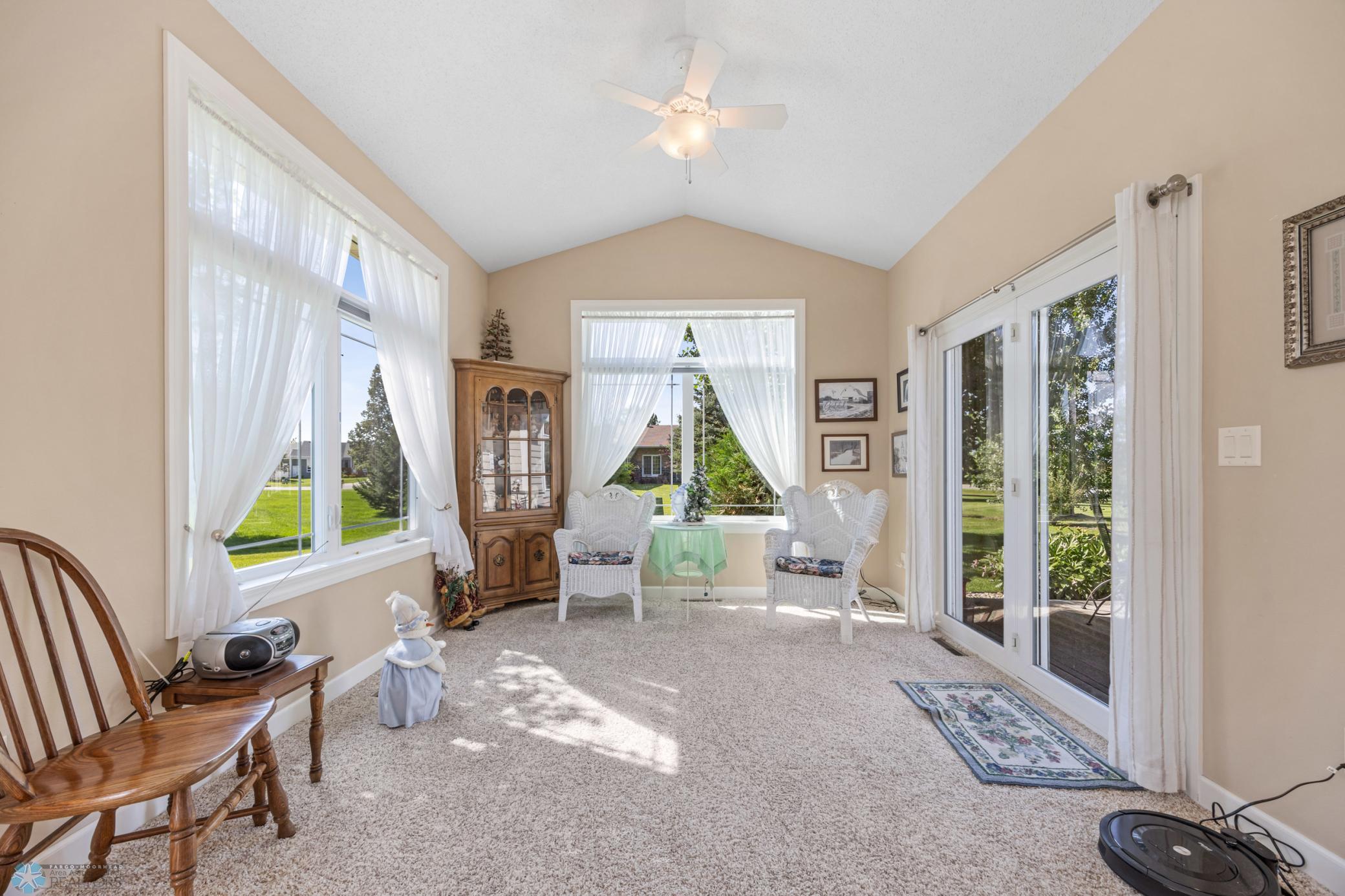 SUNROOM.jpg