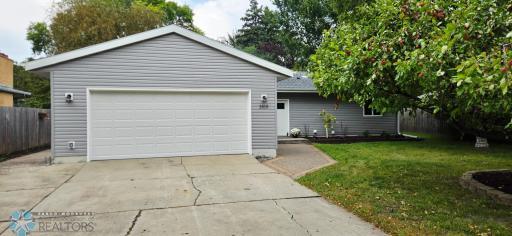 2510 Evergreen Road N, Fargo, ND 58102