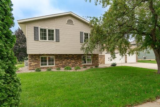 532 Meadow Run Drive SW, Rochester, MN 55902
