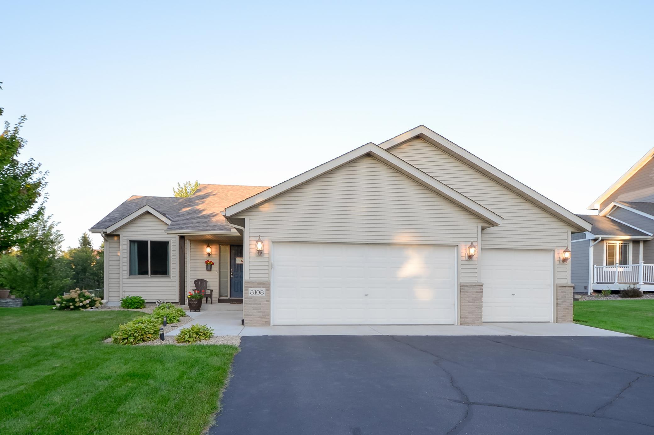 Welcome Home to 8108 Padgett Ave NE in Otsego!